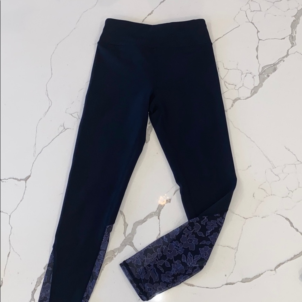Zella Girls Mesh Inset Leggings M (8-10)